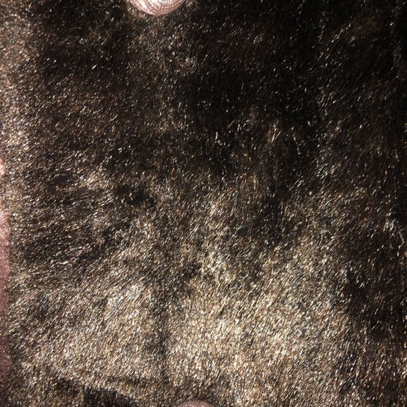 Reitmans Faux Fur coat - Picture 3 of 7